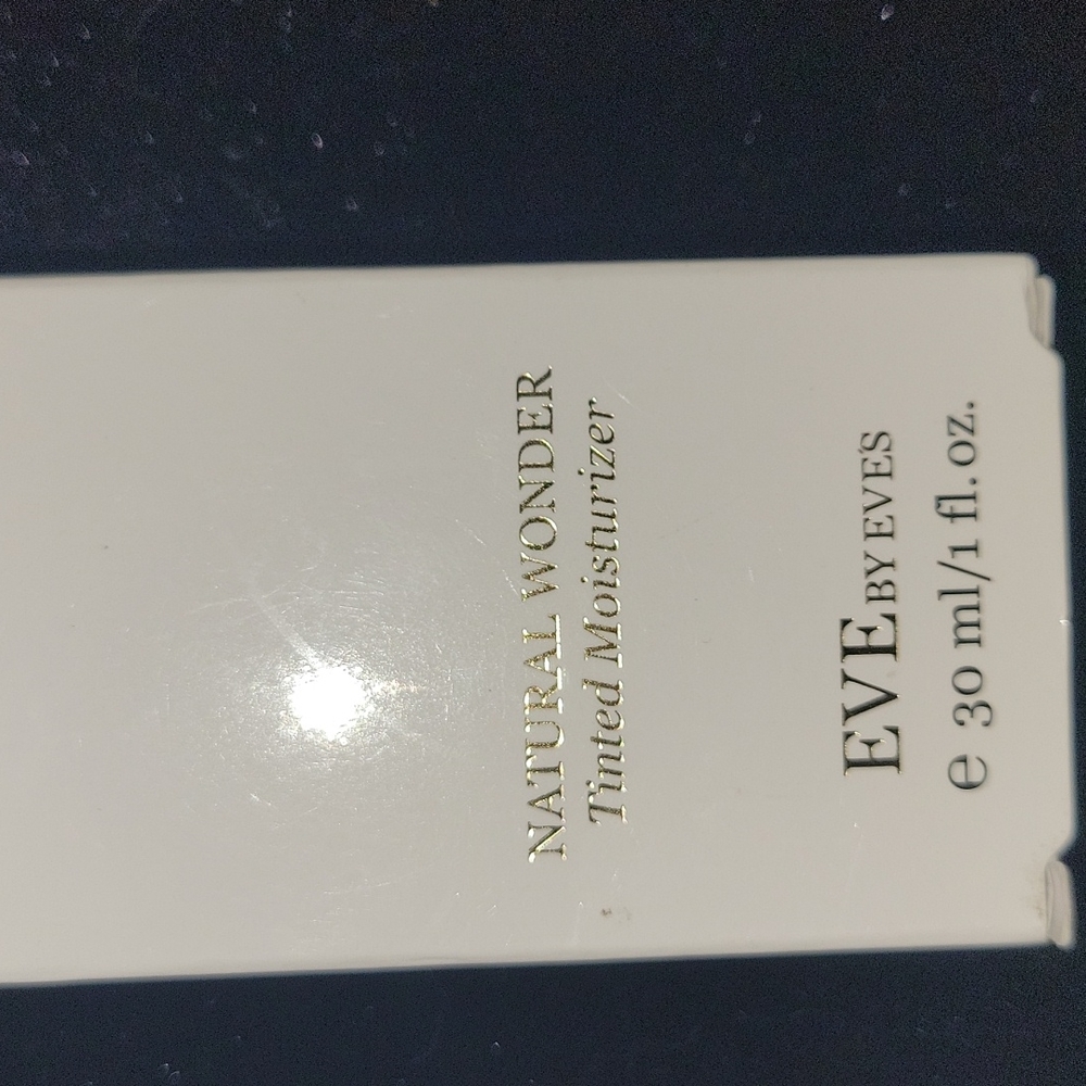 EVE BY EVES ITALY TINTED MOISTURIZER NEW IN BOX MOCHA CREAM